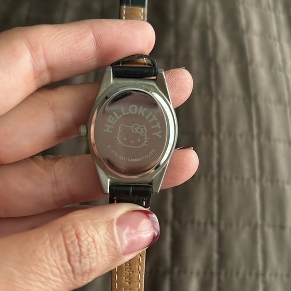 Hello Kitty by Sanrio Watch - Picture 2 of 4